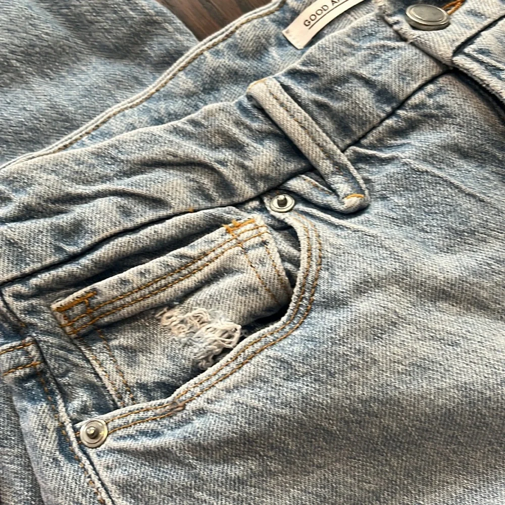 Good American Sz 4/27 High Waisted, Straight Leg Light Wash Denim Jeans - Picture 6 of 15